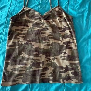 CAMO CROPPED CAMI